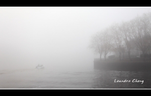 清晨的濃霧 - Leandro