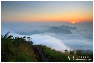 12/23隙頂雲湧-漫步在雲端