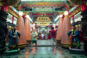 2012中元節~新竹威靈公都城隍奉旨遶境賑孤