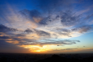 虎頭山火燒雲