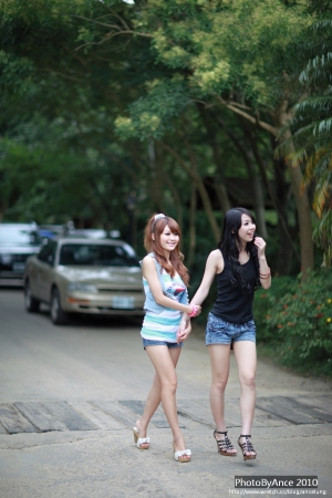 6/19 何家園外拍-唯希&Miku 合照篇 by 何必