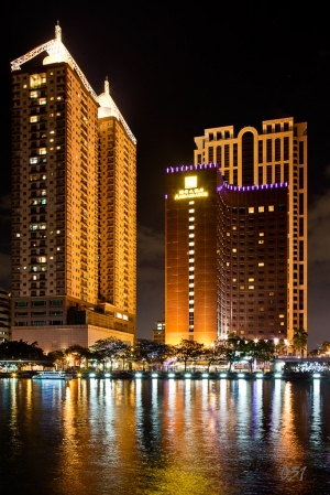 芭樂夜景--高雄愛河