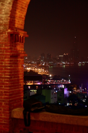 夜訪英國領事館