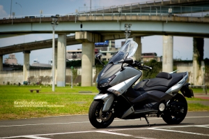2012 Yamaha T-MAX 530（科技銀）開箱！