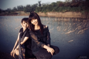 友達    Lesley + Ru  (contax 35mm F1.4 + 5D)