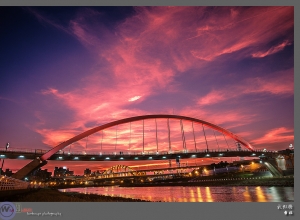 台北 彩虹橋火燒雲夕