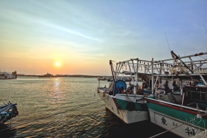 新竹南寮漁港HDR作品請HDR的專家給點意見吧