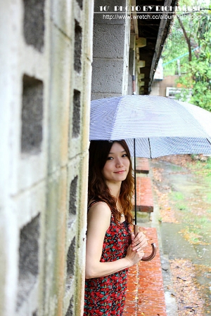 雨天橋頭---家貝