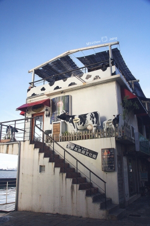 藍與黃 變幻莫測漁人景