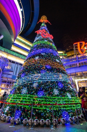 帶女王逛遠東巨城!!