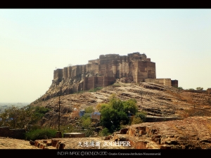 久德浦爾 - 居高臨下的巨大碉堡 - 梅蘭加爾堡