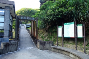 東北角 鼻頭角步道- 燈塔與海蝕景觀