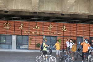 宜蘭最美麗的火車站  冬山火車站