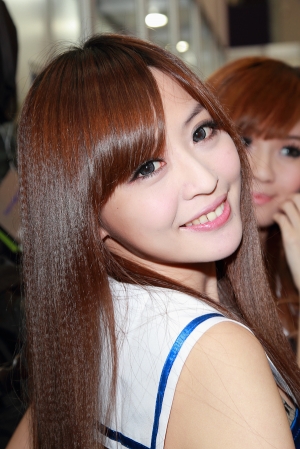 LUCY & PATTY (IN 攝影器材展)