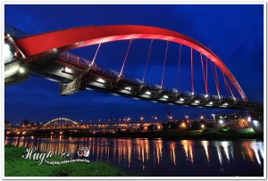 琥珀藍天-彩虹橋