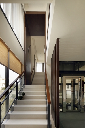 三百坪超級別墅  <老賴大218>圖片每日追加中...