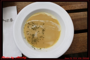 新店_抱飲抱食