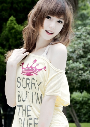 瓷娃娃 Ceramic girl