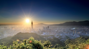 落日霞光台北城