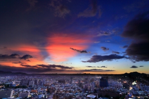 霞光城市之 今日霞光噴很大 !!!