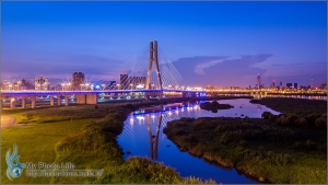 新北大橋．日出雲彩
