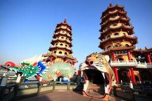 左營龍虎塔