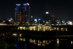 新手夜拍~台中秋紅谷