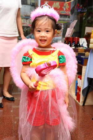 萬聖節群魔亂舞之花小妹