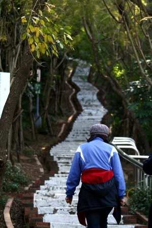 無薪假的十八尖山