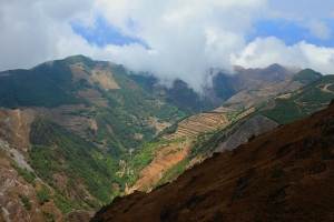 七彩雲南〔六〕— 離開大海草山、前往東川紅土地