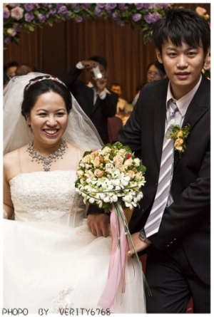 我的婚攝練習側拍......