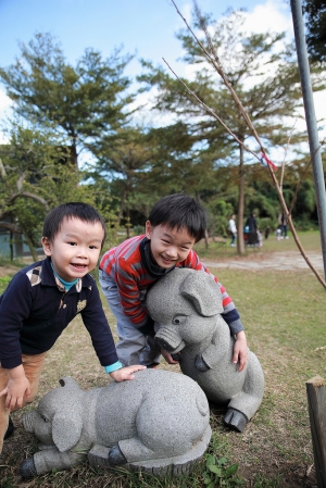 八德康妮莊園玩沙