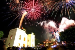 萬金教堂150年煙火