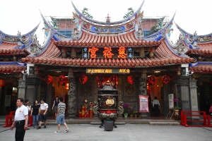 諾貝爾  炮炸邯鄲爺