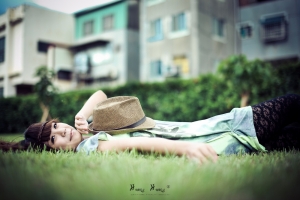 € 拍到一半下大雨... + Huang Huang +