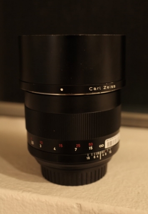 [開箱?!] CARL ZEISS 85mm F1.4