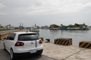 請教各位前輩~車子如何拍出質感呢??