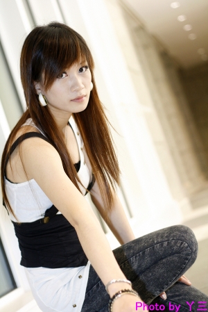 ▲"性感長腿妹"▼給我糟蹋了