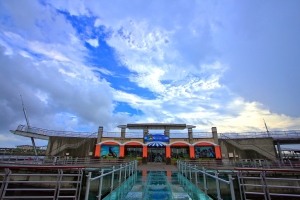 乍雨乍晴之茄萣情人碼頭