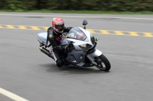 重機、沙灘、追火車...