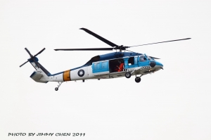 松山空軍基地打鐵鳥遇大雨槓龜..><--BY好攝客