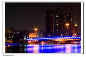 愛河夜曝