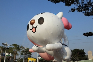 高雄 統一夢時代~~氣球大遊行 (後半部)