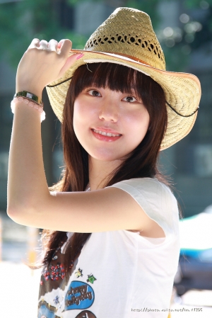 [阿恆]2008_08_22 外拍~艾蜜莉&大花