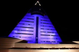 夜拍(多力多滋)