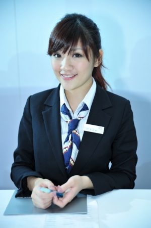 99/12/26 台北新車大展 Show Girl