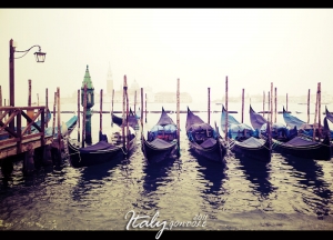 [義起蜜月去] Day5 在威尼斯一起搭貢多拉船吧