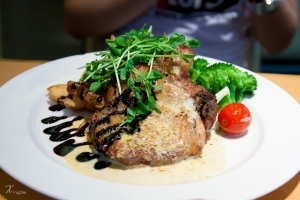 美式漢堡 - downtown cafe