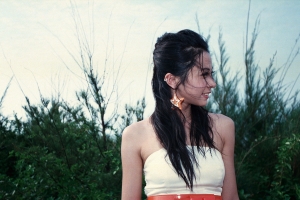 sony比基尼外拍  底片版......8/24AM3:00第二面補照片啦