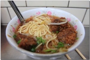 {宵夜}豐原清水排骨麵+潤餅
